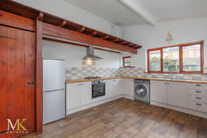 Photo 11- click for photo gallery